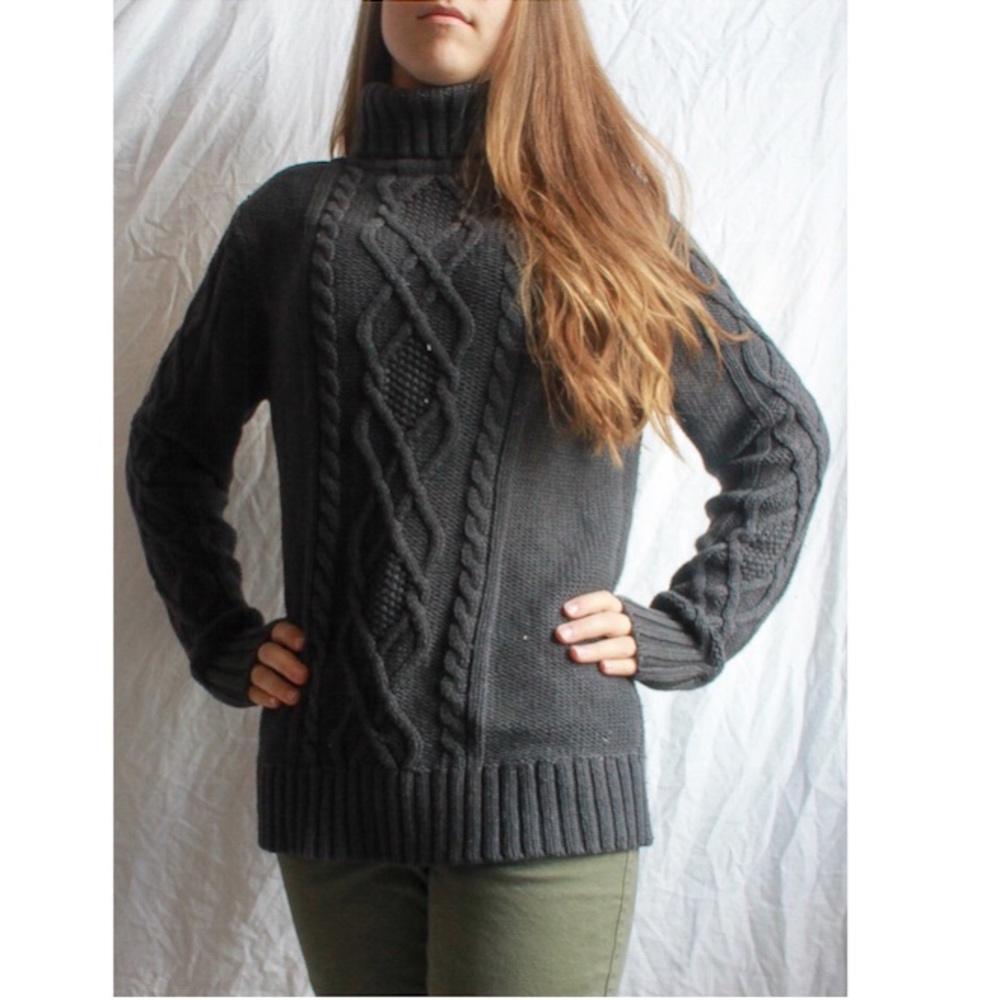Eddie Bauer // Sweater // Gray